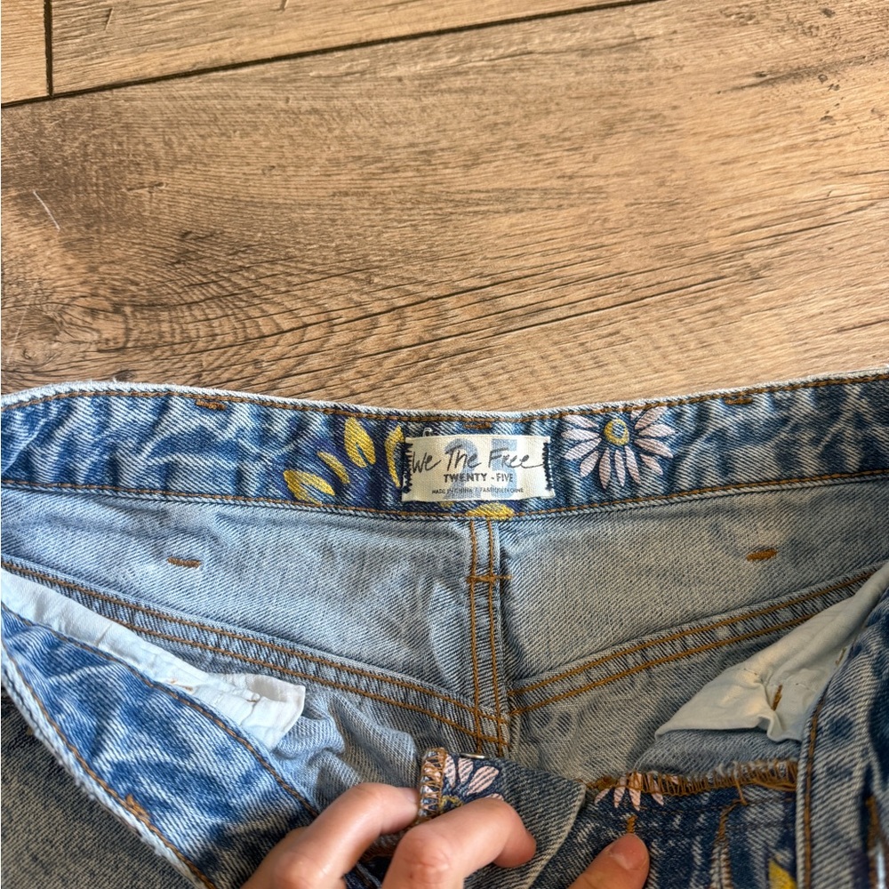 Free People Shorts - Picture 2 of 5